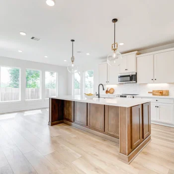 414 TX Ave kitchen